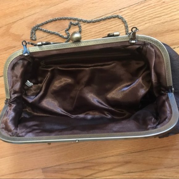 Adrienne Vittadini beaded clutch - Picture 6 of 7